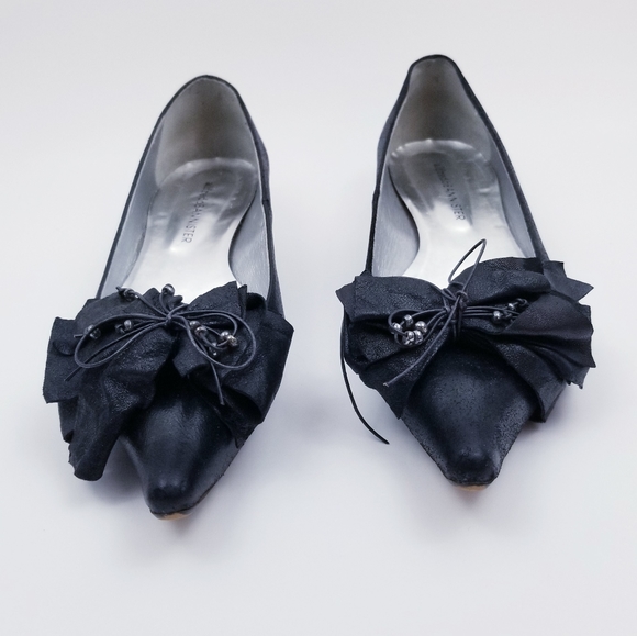 alfredo BANNISTER Shoes - Alfredo Bannister Black Leather Kitten Heeled Pumps, Size 6.5